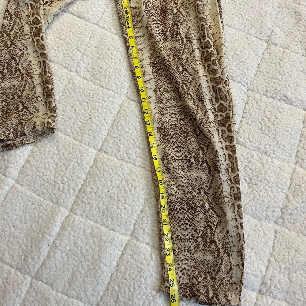 Pretty Little Thing snakeskin print pants - Picture 7 of 10